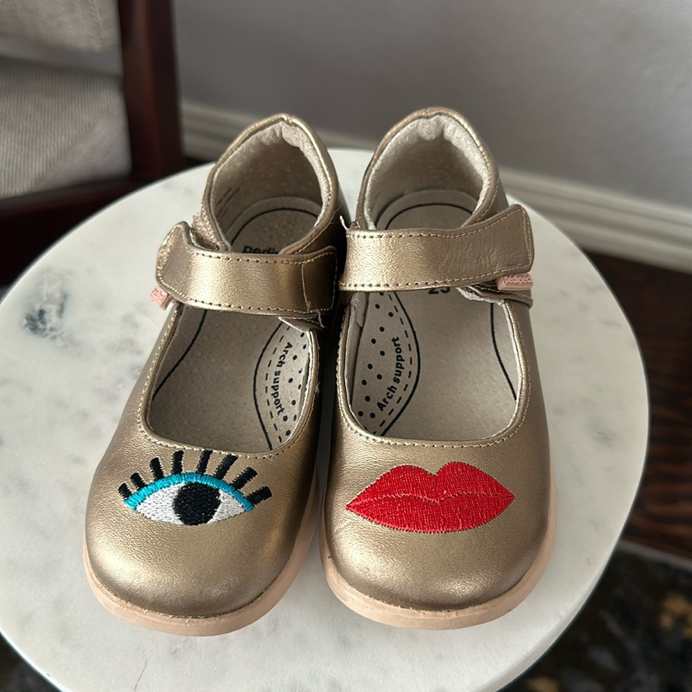 Pediped Betty Champagne shoes size EU 23, US 7